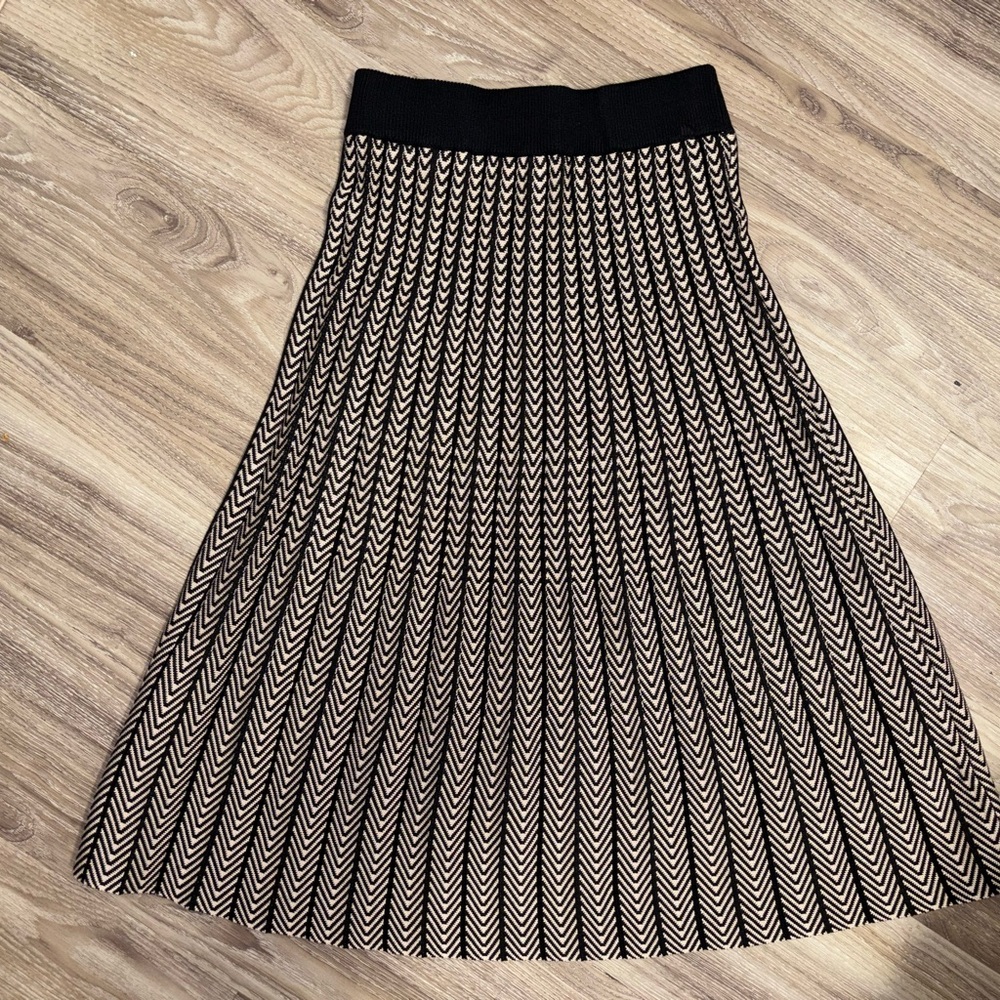 Luna Tan and Black A-Line Skirt – Petite Small